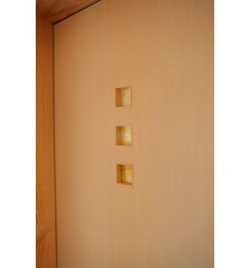 京都女性建築士　池田デザイン室　ドアとドア枠